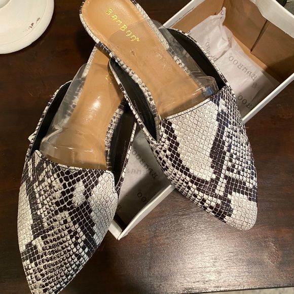 BAMBOO Shoes - NWT mules